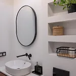 Olivia Flat 1 * Kalamata